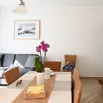 Conero Casa T8- Di Numana In Piazzale Tremiti 8 Con Parcheggio Esclusivo Giardino E Barbecue * Marcelli